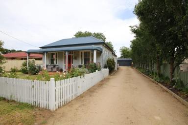 House For Sale - VIC - Elmore - 3558 - A TIMELESS VICTORIAN HOME BY THE CAMPASPE RIVER "RIVERVIEW"  (Image 2)