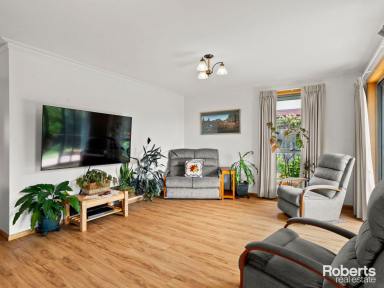 Villa For Sale - TAS - Devonport - 7310 - Central Low Maintenance Villa  (Image 2)