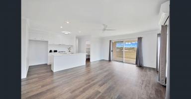 House For Lease - QLD - Elliott Heads - 4670 - Modern Coastal 3 Bedroom now Available for Rent!  (Image 2)