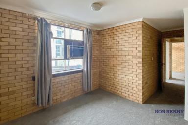 Unit For Lease - NSW - Dubbo - 2830 - Two Bedroom Unit Conveniently Located in the CBD  (Image 2)