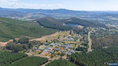 House For Sale - VIC - Myrtleford - 3737 - Spacious Family Home in Prime Location  (Image 2)