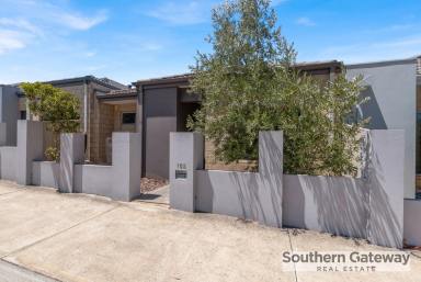 House For Sale - WA - Wellard - 6170 - VERSATILE OPPORTUNITY: INVEST OR MOVE IN  (Image 2)