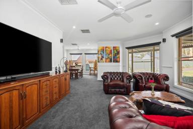 House For Sale - VIC - Ascot - 3551 - Spacious and Stylish Family Home Near Bendigo Golf Club  (Image 2)