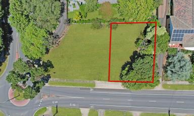 Residential Block For Sale - VIC - Warrnambool - 3280 - Rare Central Allotment - Idyllic Location  (Image 2)