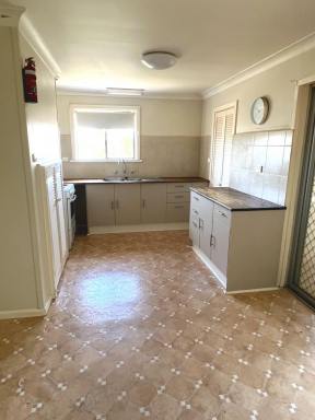 House For Lease - NSW - Goulburn - 2580 - LOW MAINTENANCE - 3 BEDROOMS  (Image 2)