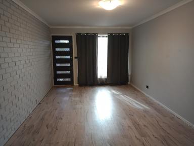 Unit For Sale - VIC - Drouin - 3818 - AFFORDABLE UNIT CLOSE TO TOWN  (Image 2)