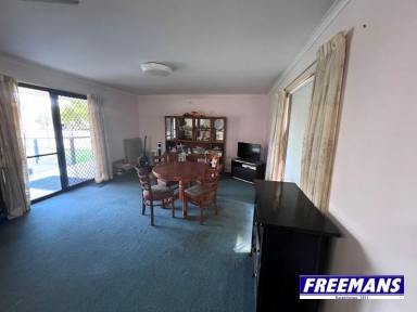 House For Sale - QLD - Kingaroy - 4610 - Solid brick home  (Image 2)