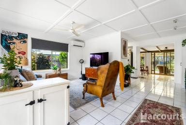 House For Sale - QLD - Point Vernon - 4655 - BE QUICK TO SECURE YOUR PIECE OF PARADISE!!  (Image 2)