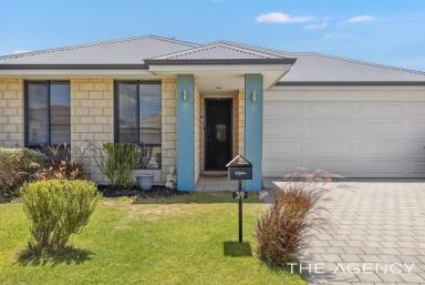 House Sold - WA - Baldivis - 6171 - Baldivis Living with Unbeatable Location – Just Minutes from Shops, Schools and Parks!  (Image 2)