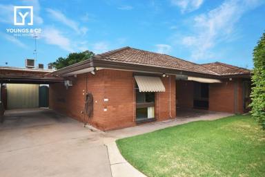 Unit For Sale - VIC - Shepparton - 3630 - Central 2 Bedroom Unit - Close to St Brendans Church & Deakin Reserve  (Image 2)