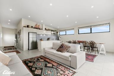 House For Sale - VIC - Port Albert - 3971 - LUXURY HOME - SCENIC VIEWS - PRIME POSITION  (Image 2)