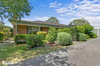 House For Sale - VIC - Langsborough - 3971 - SOLID BRICK HOME, COASTAL LIVING - FAMILY ALERT!  (Image 2)