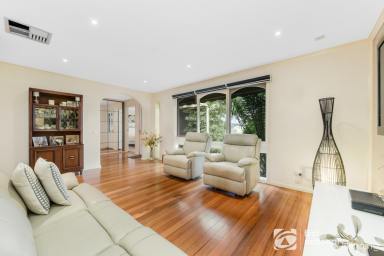 House For Sale - VIC - Cranbourne - 3977 - NEVER BEFORE OFFERED…  (Image 2)