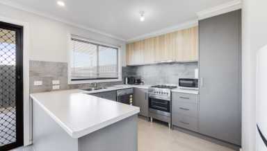 Unit For Lease - VIC - Horsham - 3400 - STYLISH UNIT IN QUIET LOCATION  (Image 2)