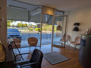 Business For Sale - VIC - Doncaster East - 3109 - Spacious Hair Salon with Beauty Room in Prime Doncaster East Location  (Image 2)