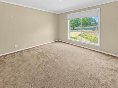 House For Lease - NSW - Dubbo - 2830 - Warm & Welcoming: The Perfect 3-Bedroom Family Home in East Dubbo!  (Image 2)