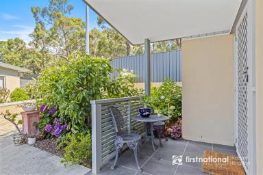 Unit For Sale - TAS - Kingston - 7050 - Exquisite Townhouse in a Prime Location  (Image 2)