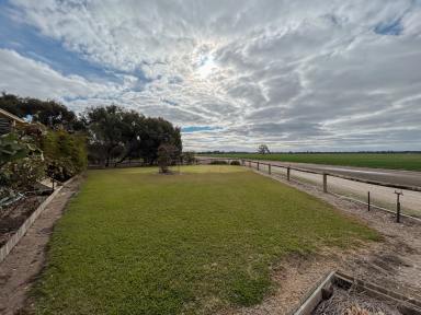 House For Lease - VIC - Pental Island - 3586 - Riverside retreat  (Image 2)
