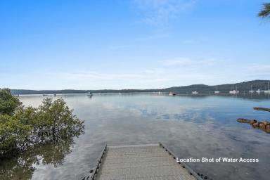 Residential Block For Sale - NSW - North Arm Cove - 2324 - OH, THE SERENITY!  (Image 2)