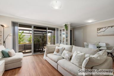 House For Sale - WA - Kwinana Town Centre - 6167 - WELCOME TO PERFECTION!  (Image 2)