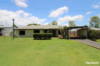 House For Sale - QLD - Avondale - 4670 - Charming 4-Bedroom Family Home on 1,012sqm in Avondale!  (Image 2)