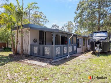 Unit For Sale - NSW - North Batemans Bay - 2536 - Holiday cabin in pet friendly park….  (Image 2)