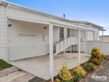 House For Lease - TAS - Bridport - 7262 - Welcome home ...  (Image 2)