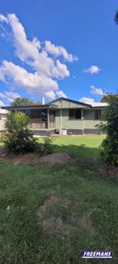 House Leased - QLD - Kingaroy - 4610 - Convenient Location & Convenient Living  (Image 2)