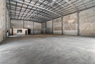 Industrial/Warehouse For Sale - VIC - East Bendigo - 3550 - Outstanding and Highly Functional Industrial Property in Premium Location  (Image 2)