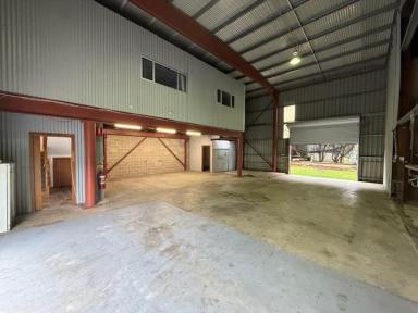 Industrial/Warehouse For Lease - NSW - Bellambi - 2518 - Warehouse!  (Image 2)