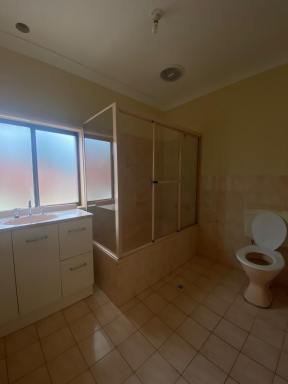 Unit For Lease - NSW - Coniston - 2500 - 1 Bedroom Unit  (Image 2)