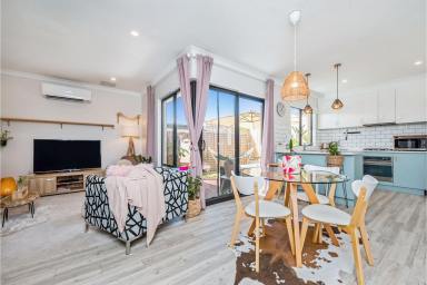 Townhouse Sold - WA - Doubleview - 6018 - Stylish, renovated home in a prime location  (Image 2)