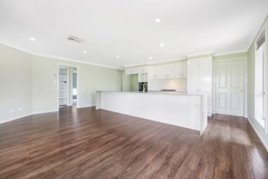 House Leased - NSW - Tamworth - 2340 - DESIGNER HOME WITH DESIGNER LOCATION MOORE CREEK  (Image 2)