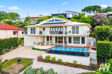 House For Sale - QLD - Buderim - 4556 - Buderim Bliss: Luxurious Living with Spectacular Views!  (Image 2)