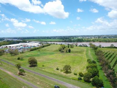 Land/Development Sold - QLD - Bundaberg North - 4670 - 7.15ha ZONED INDUSTRIAL WITH RIVER ACCESS  (Image 2)