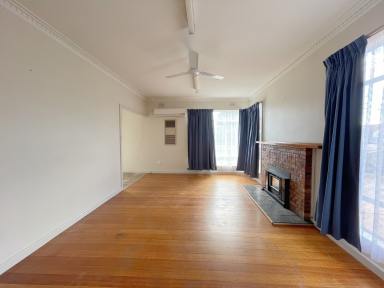 House For Lease - VIC - Swan Hill - 3585 - 3 Bedroom home  (Image 2)