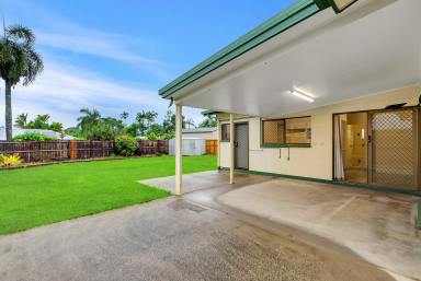 House For Sale - QLD - Bentley Park - 4869 - ALL SPLIT SYSTEM AIR CONDITIONING, FULLY FENCED, 700m2 BLOCK  (Image 2)