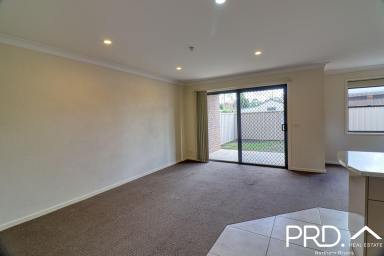 Townhouse For Lease - NSW - Casino - 2470 - Modern Townhouse In Convenient Location  (Image 2)