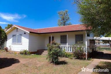 House Leased - NSW - West Tamworth - 2340 - 28 Cossa Street  (Image 2)