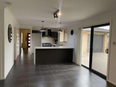 House For Lease - NSW - South Nowra - 2541 - Perfect Family Home  (Image 2)