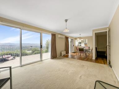 House For Sale - NSW - Tumut - 2720 - Top of Town!  (Image 2)