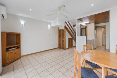 Unit For Sale - QLD - Blacks Beach - 4740 - Beach Front Resort Living!  (Image 2)