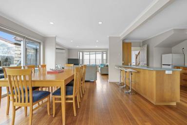 Unit For Lease - VIC - Apollo Bay - 3233 - Coastal Living at Its Best – Fully Furnished - Available Now!  (Image 2)