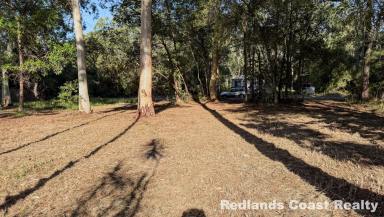 Residential Block For Sale - QLD - Russell Island - 4184 - Affordable Island Living – Serviced & Centrally Located Block!  (Image 2)