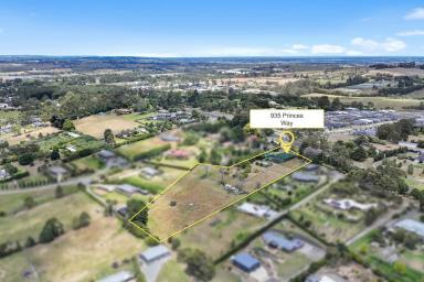 Residential Block For Sale - VIC - Drouin - 3818 - PRIME DEVELOPMENT OPPORTUNITY  (Image 2)