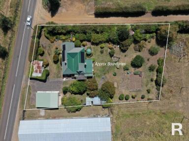 House For Sale - TAS - Bushy Park - 7140 - Uncover your true oasis in Bushy Park - a relaxing haven awaits! (Image 2)