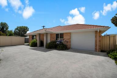 Unit For Sale - TAS - Westbury - 7303 - Low Maintenance - Perfect Investment  (Image 2)