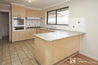 House For Lease - VIC - Cranbourne - 3977 - Well presented 3 bedroom home  (Image 2)