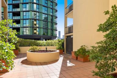 Unit Leased - QLD - Kangaroo Point - 4169 - 2 bed, 2 bath and 1 car space in the heart of Kangaroo Point!  (Image 2)