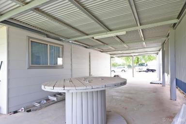 House For Sale - NSW - Bourke - 2840 - A HOUSE WITH NOTHING TO DO  (Image 2)